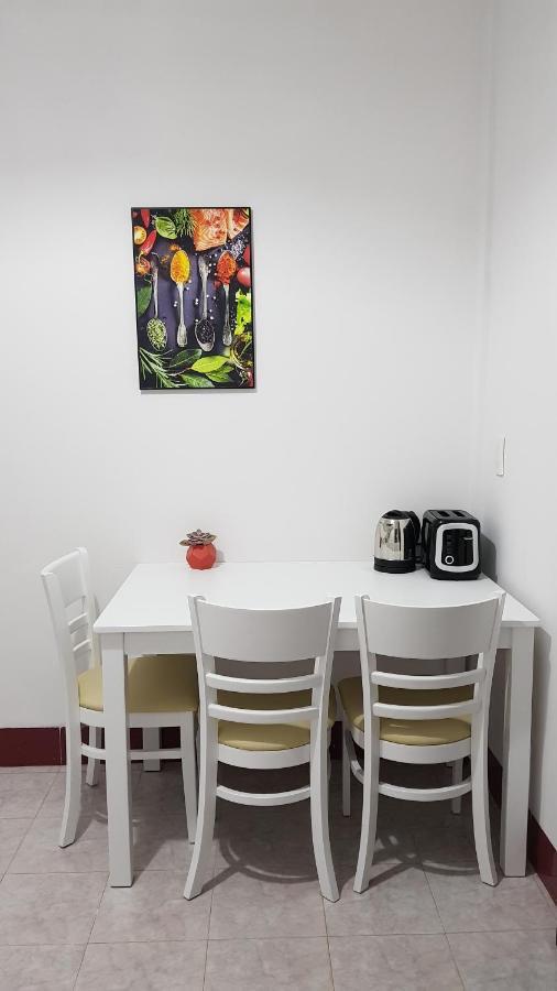 Chic Studio Homestay Hue Exteriör bild